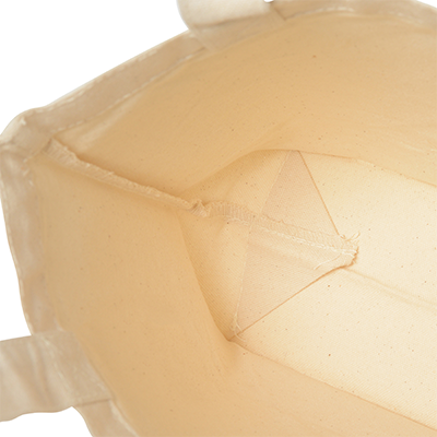 しっかりとしたキャンバス地を使用