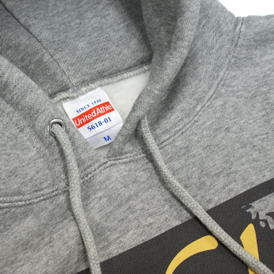 鳩目でフード紐の調整がスムーズに