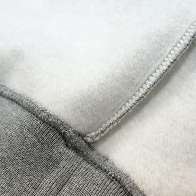 肌当たりも暖かな裏起毛