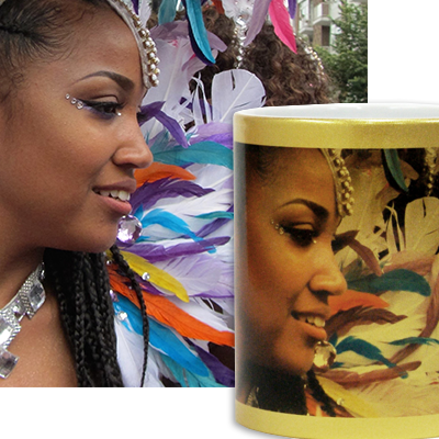 金色に馴染む仕上がりになります(※白インクを使用しない印刷方法です)