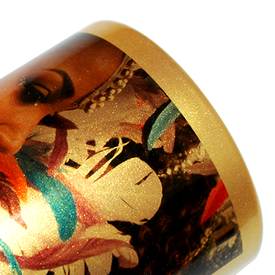 蒔絵のようなゴールドの輝き