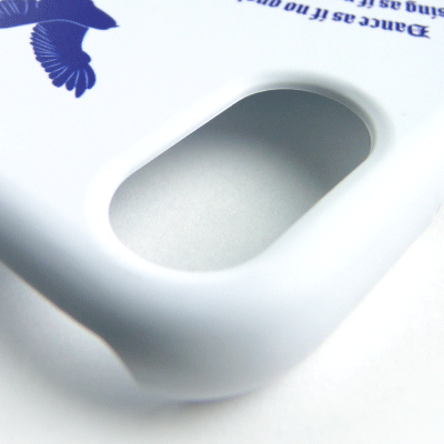 カメラ穴の付近もきれいにプリントします