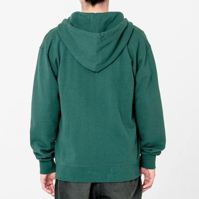 モデル身長180cm　アイビーグリーン　Lサイズ着用