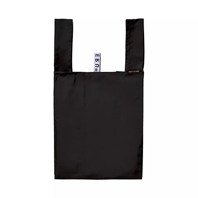 レジ袋と同じ形だから、お弁当やお惣菜も入れやすい