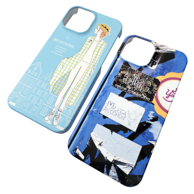 光沢があるグロス加工か落ち着いたマット加工が選択可能