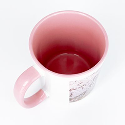 内側は底までペイントされています