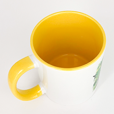 内側は底までペイントされています