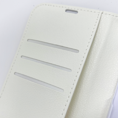 カードが3枚収納できます