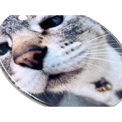 ラメ感のあるアルミプレート