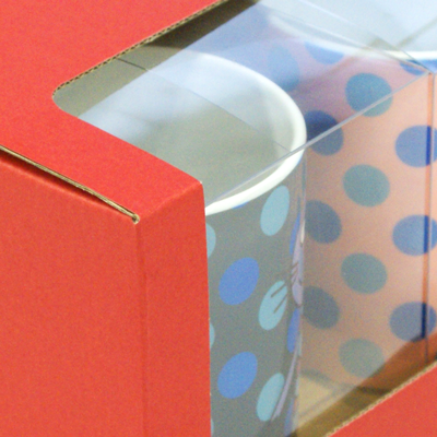 マグはそれぞれクリアボックスに入ってきます