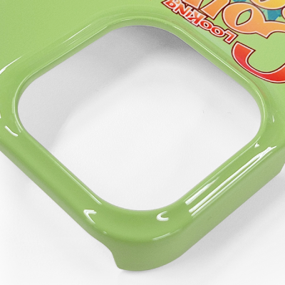 カメラ穴の付近もきれいに表現